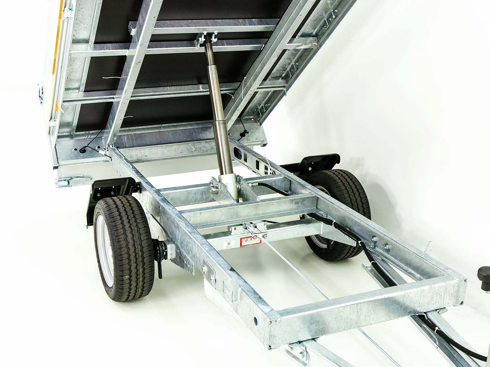 EDUARD Heckkipper 150x256cm 1,35t – Hand Pumpe – Bild 11