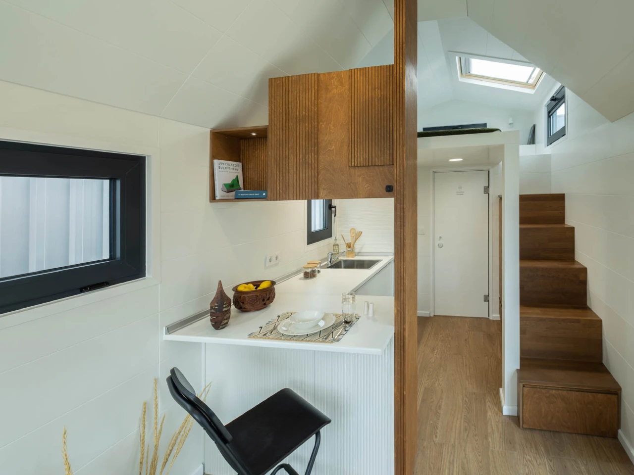 Mooble Mo.1 635 – Kompaktes Tiny House mit Loft, 2–4 Personen – Bild 9